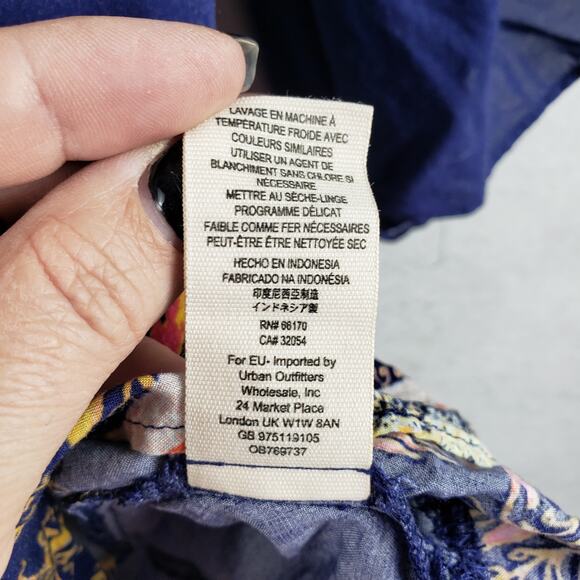 Free People Womens L Bell Sleeve Ruffled Tunic Top Blue Boho Medallion Loose Fit - Picture 6 of 11